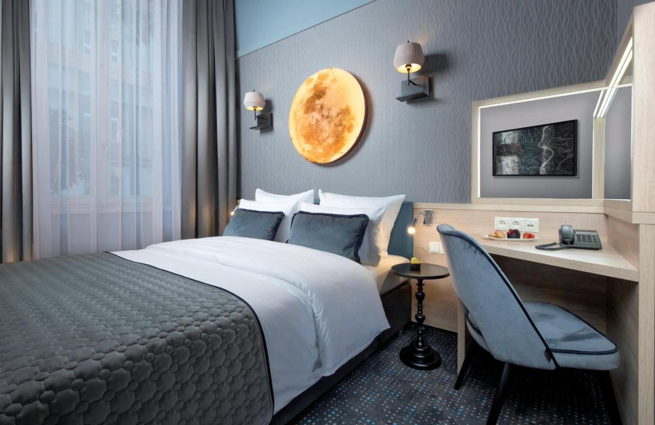 Leonardo Boutique Hotel Krakow Old Town Bagian luar foto