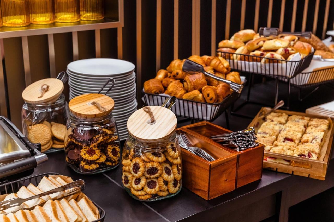 Leonardo Boutique Hotel Krakow Old Town Bagian luar foto