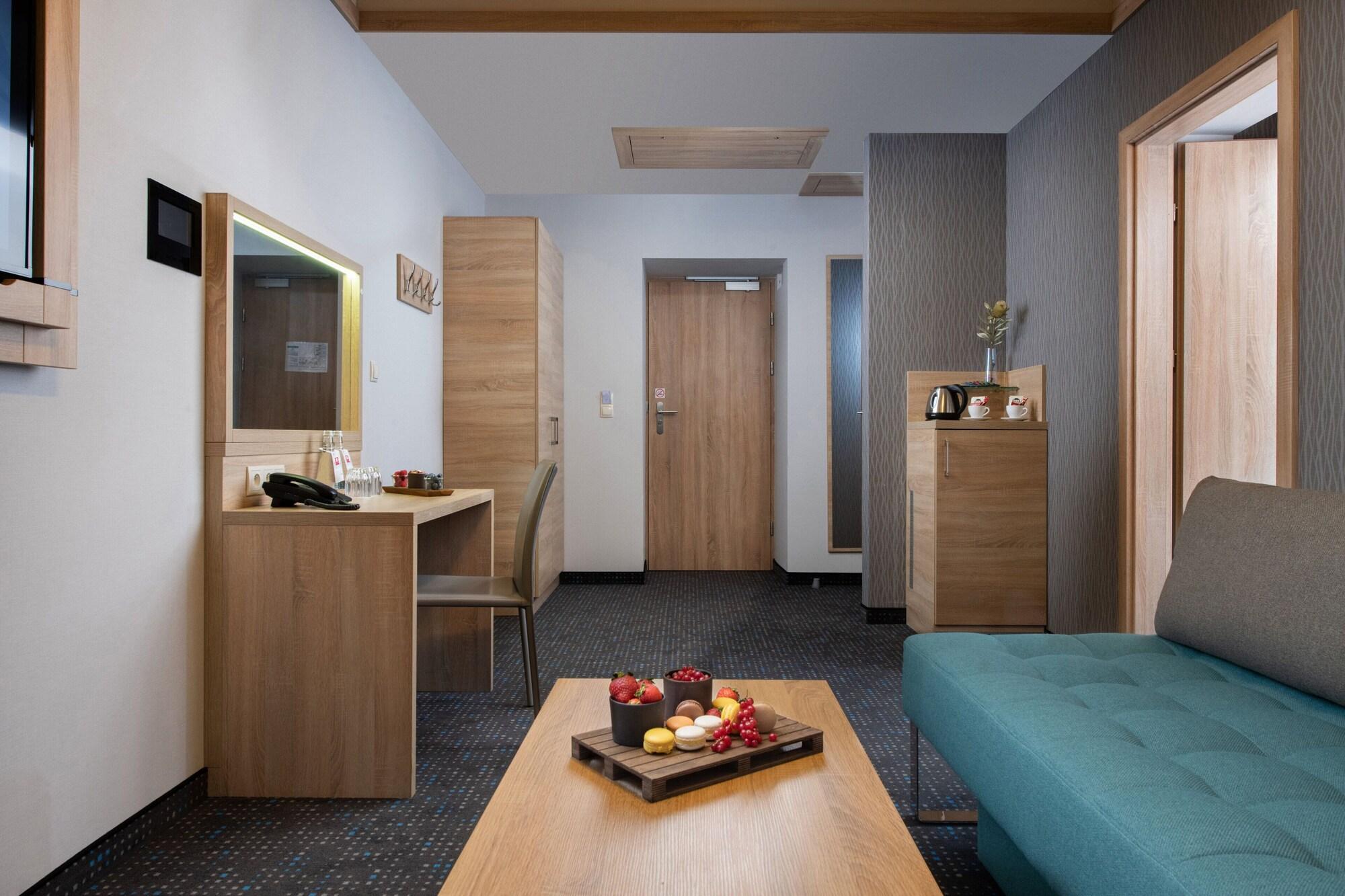Leonardo Boutique Hotel Krakow Old Town Bagian luar foto