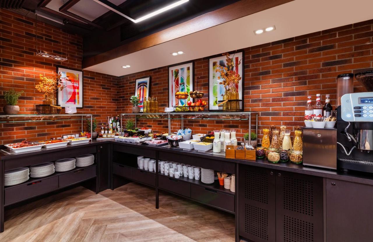 Leonardo Boutique Hotel Krakow Old Town Bagian luar foto