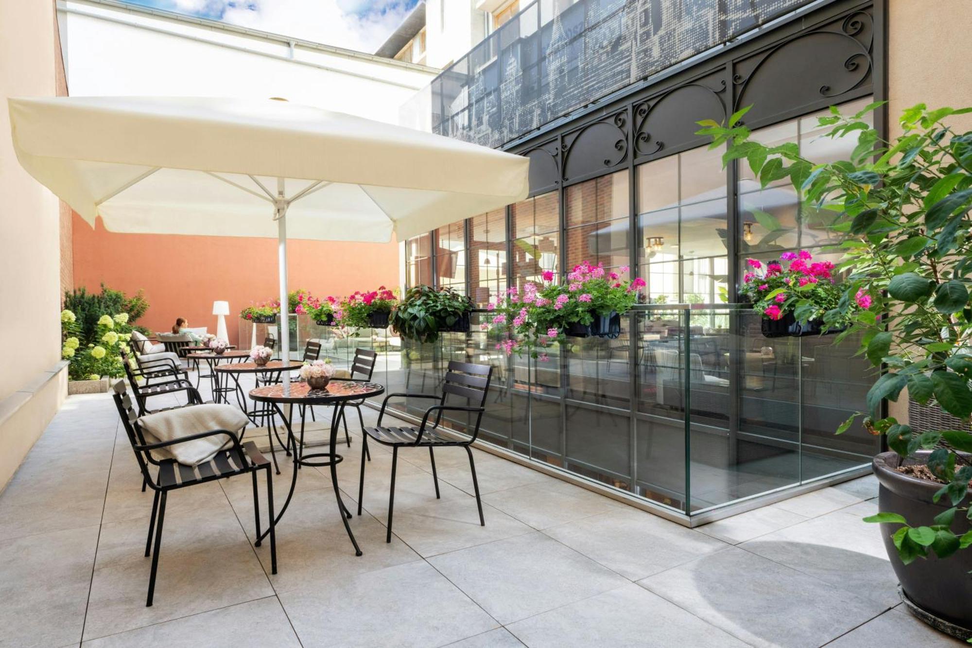 Leonardo Boutique Hotel Krakow Old Town Bagian luar foto