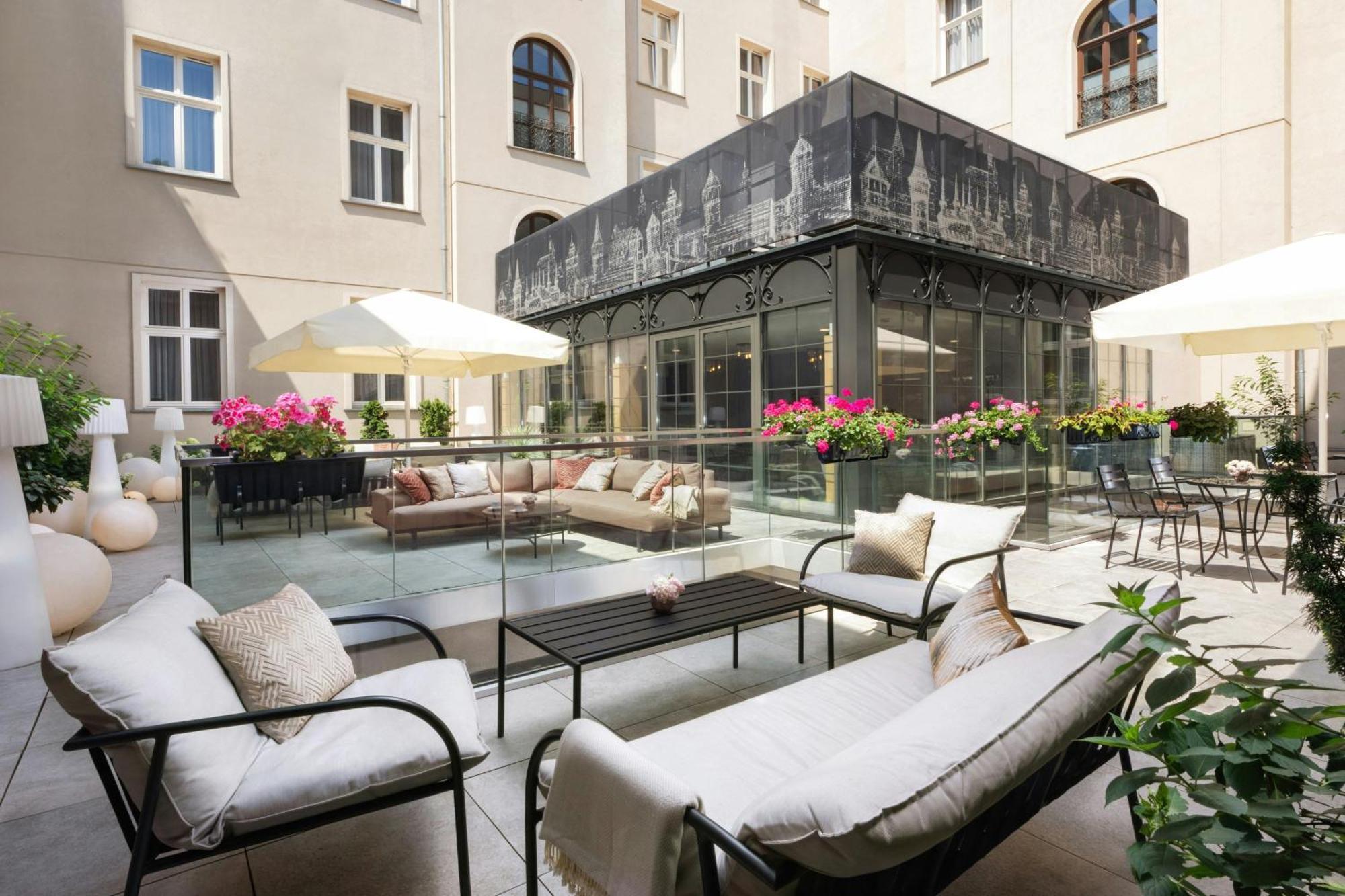 Leonardo Boutique Hotel Krakow Old Town Bagian luar foto